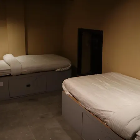 Heranya Hostel